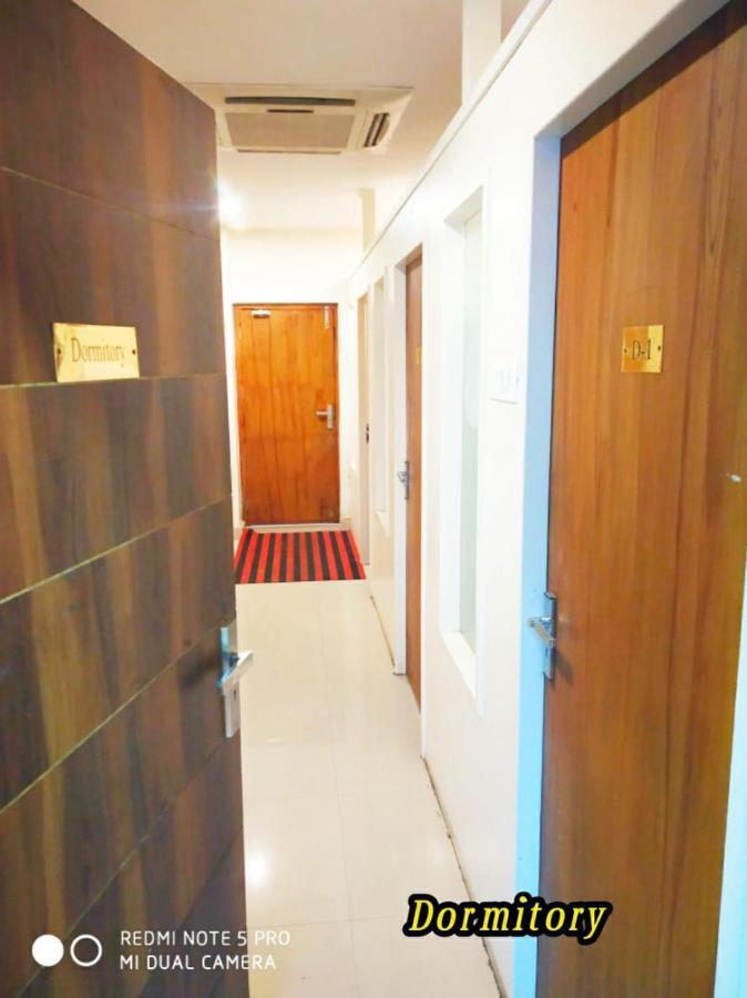Tirur Tourist Home ภายนอก รูปภาพ